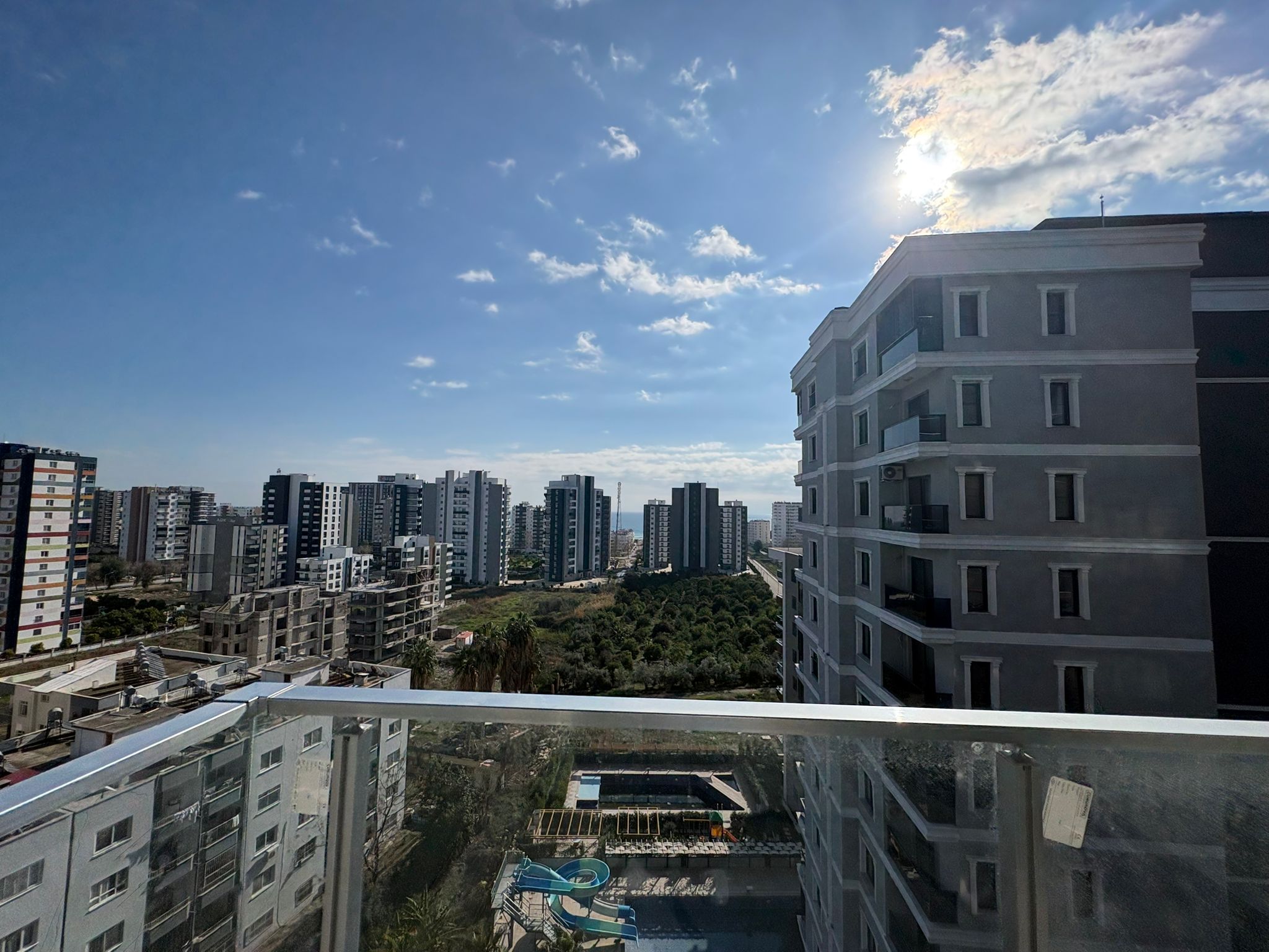 THOR'DAN ARPAÇBAHŞİŞ'DE SIFIR SİTEDE SATILIK 2+1 DAİRE